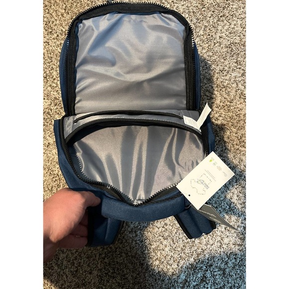 Swiss tech Backpack - Picture 3 of 3